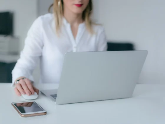 woman on laptop